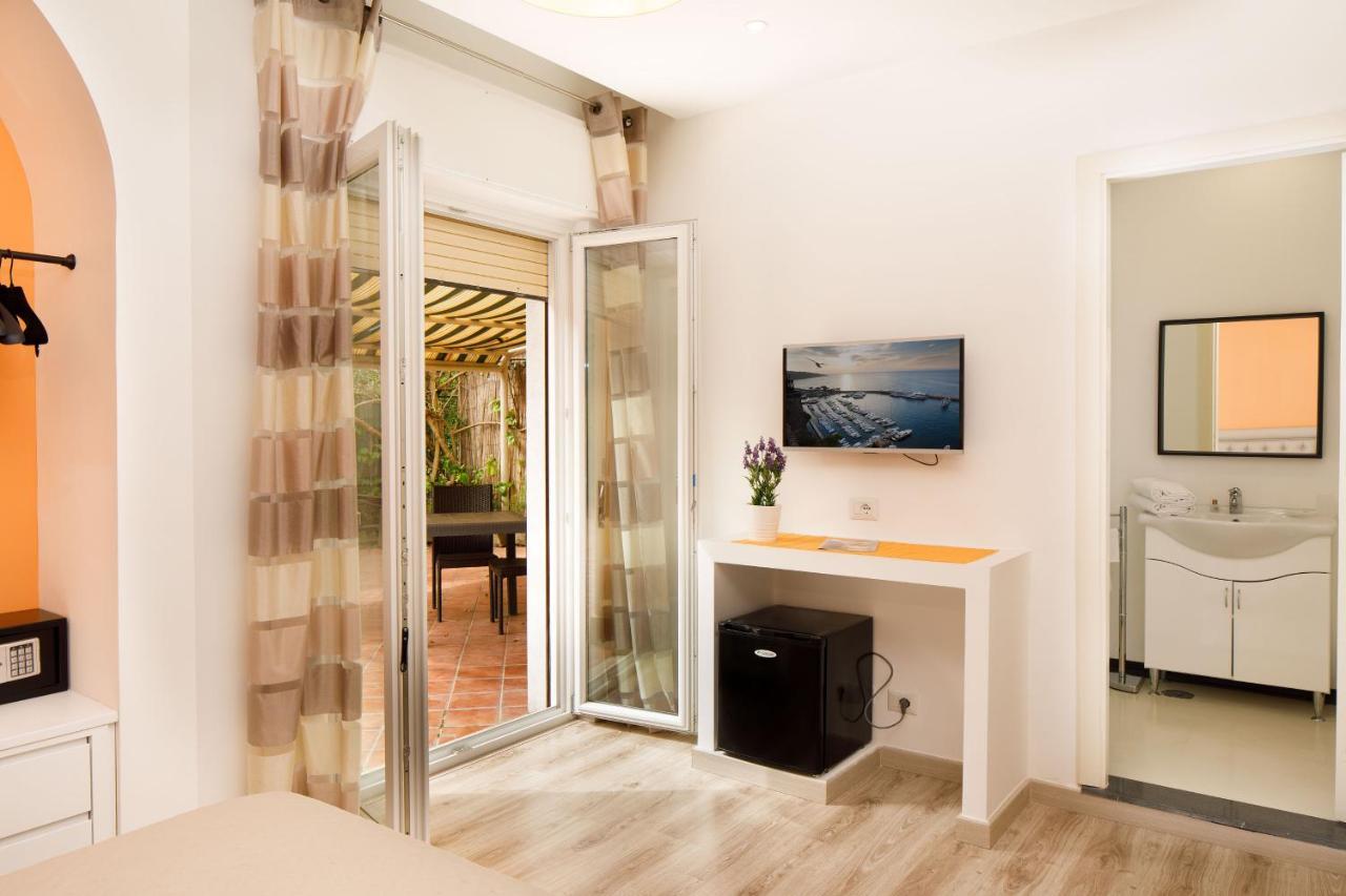Sorrento Comfort Rooms Con Piscina 외부 사진